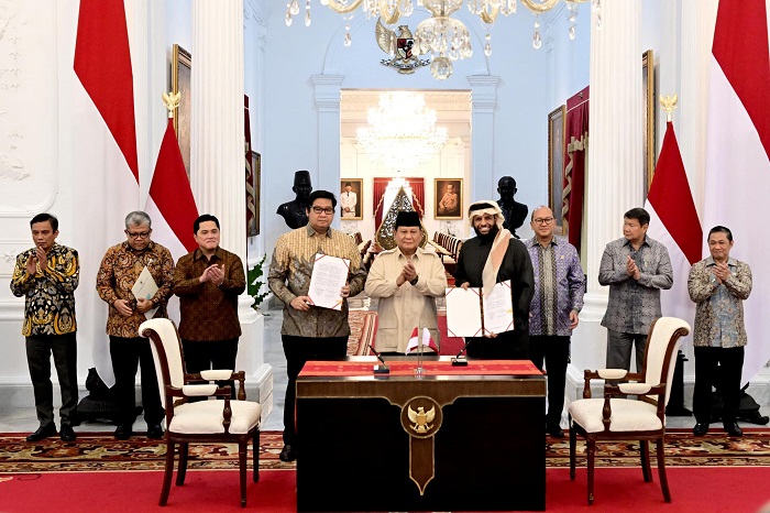 Presiden RI Prabowo Subianto  menggaet investor Qatar dalam penandatangan kesepakatan atau MoU investasi pembangunan 1 juta rumah untuk rakyat. (Facebook.com @Setkab RI)